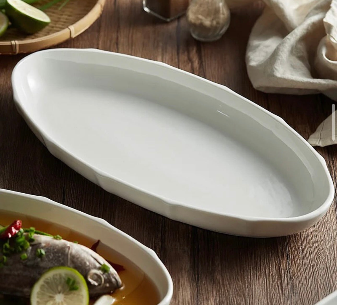 Oval simple plate