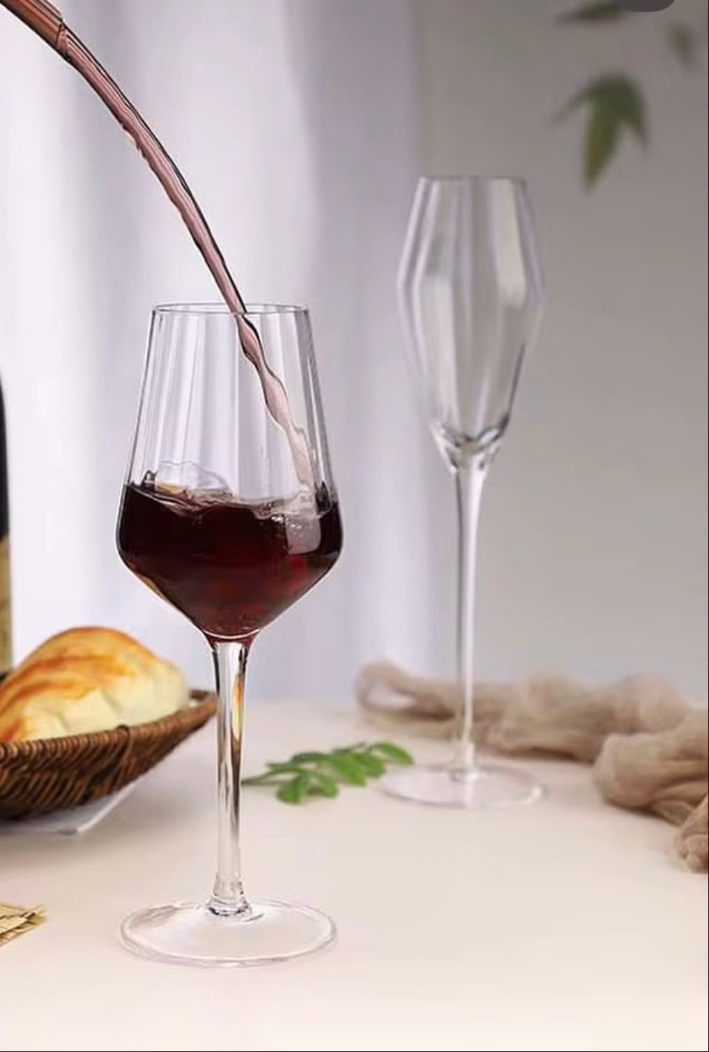 Simple wine glass